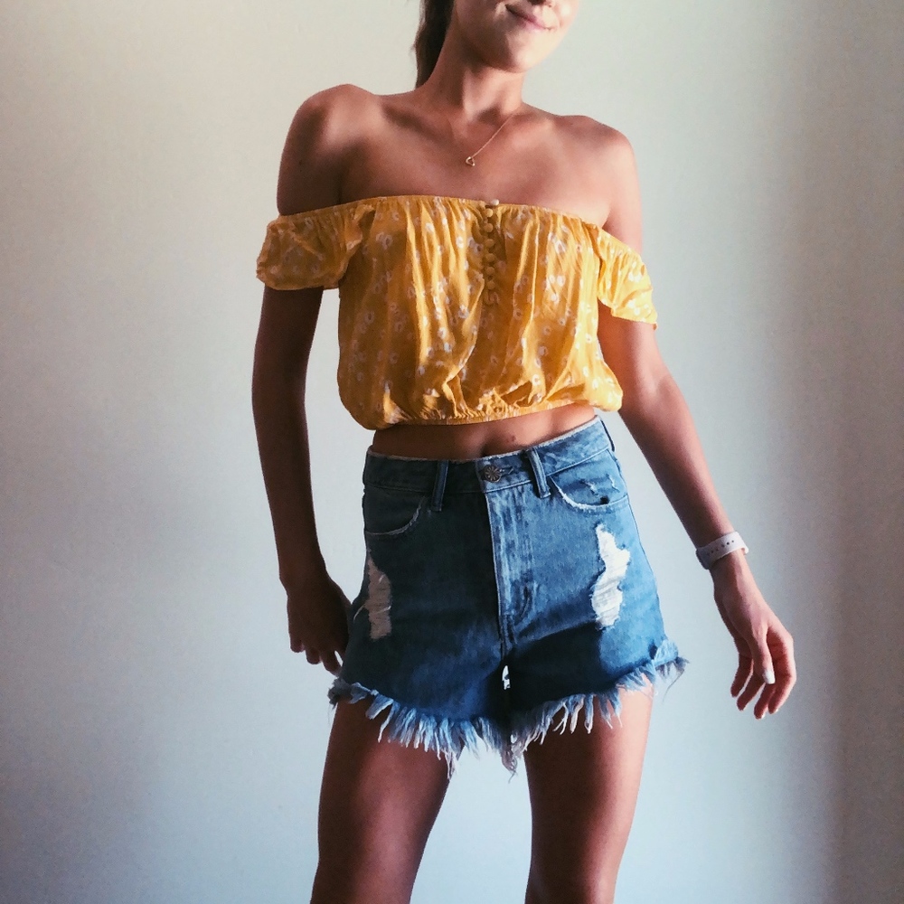 Off-the-Shoulder Summer Crop Top